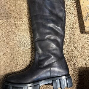 free People Brooks boots New in Box